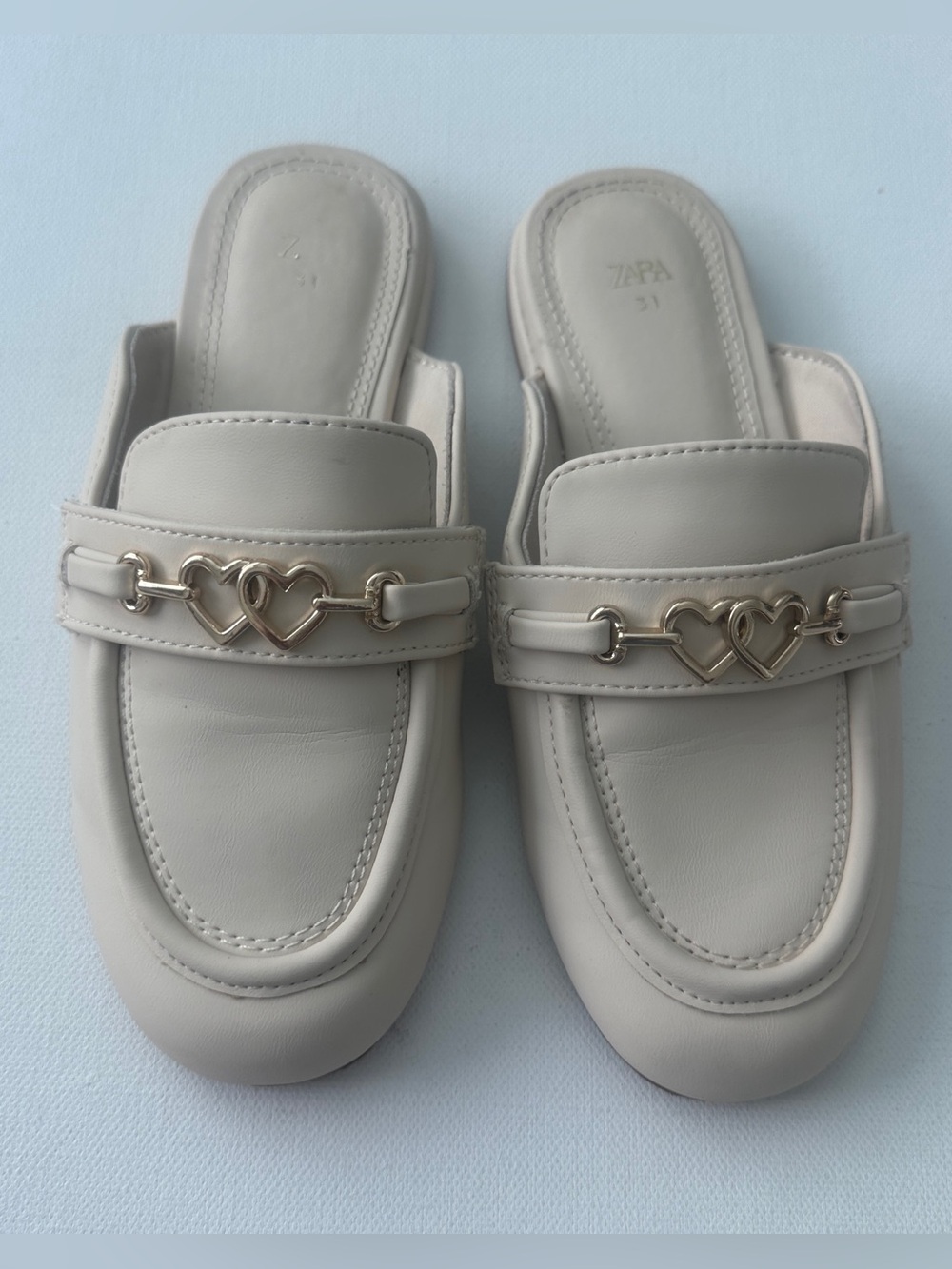 Zara girl’s cream leather mule loafers highlighted.  Size 13 US 31 EU